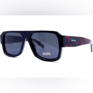 This Unisex frame POPPIN! Prada 22Y is BOLD&SEXY! These are 489.00🤔250 for you!